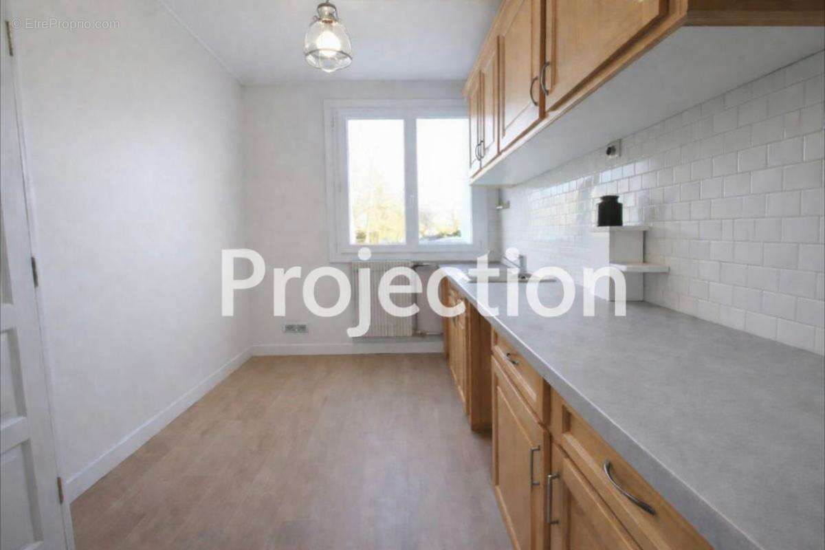 Appartement au calme - merignac capeyron - t3  de 72 m2 - photo 4