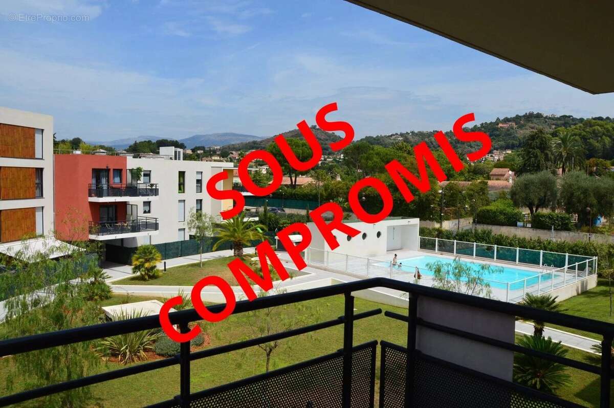 Appartement à LA ROQUETTE-SUR-SIAGNE