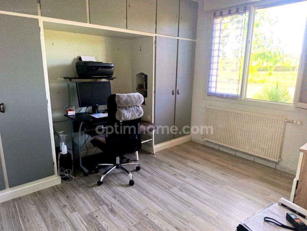 Maison 8 pièces avec sous-sol et appartement indépendant – Centre-ville - photo 10