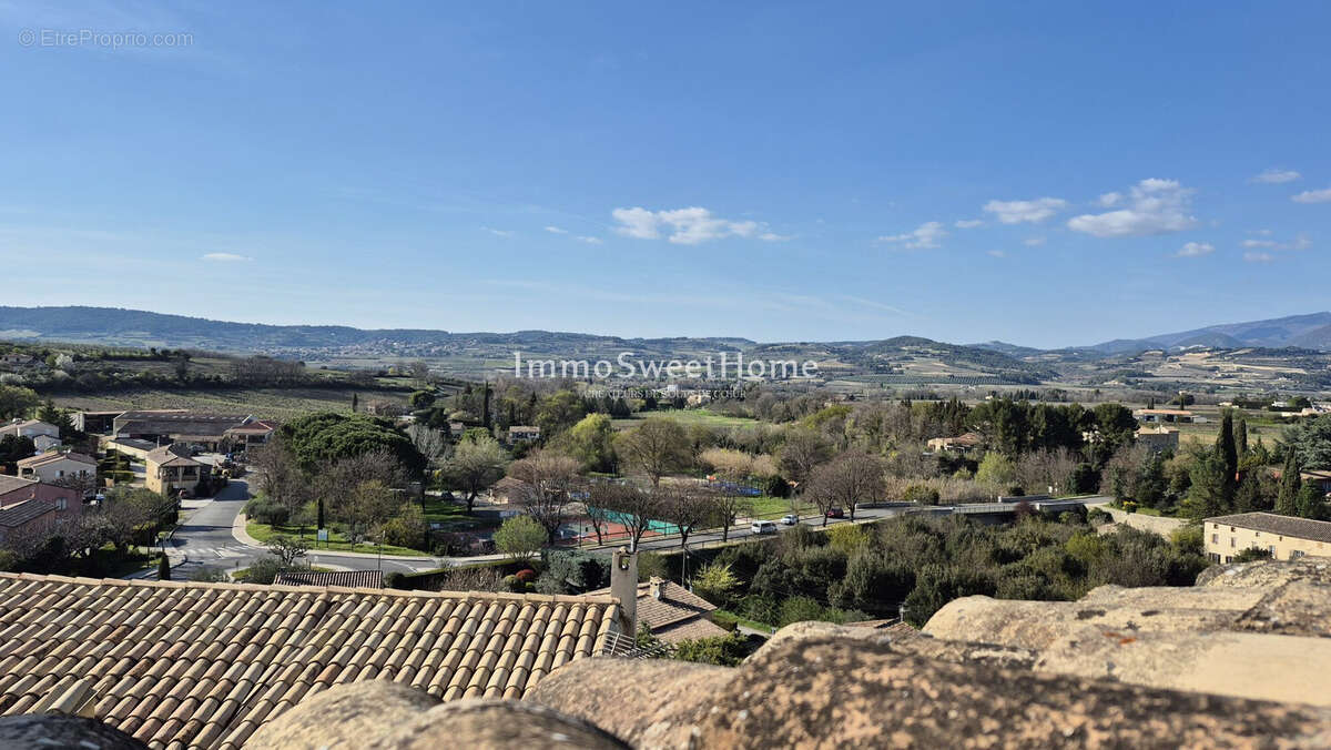 Maison à MIRABEL-AUX-BARONNIES