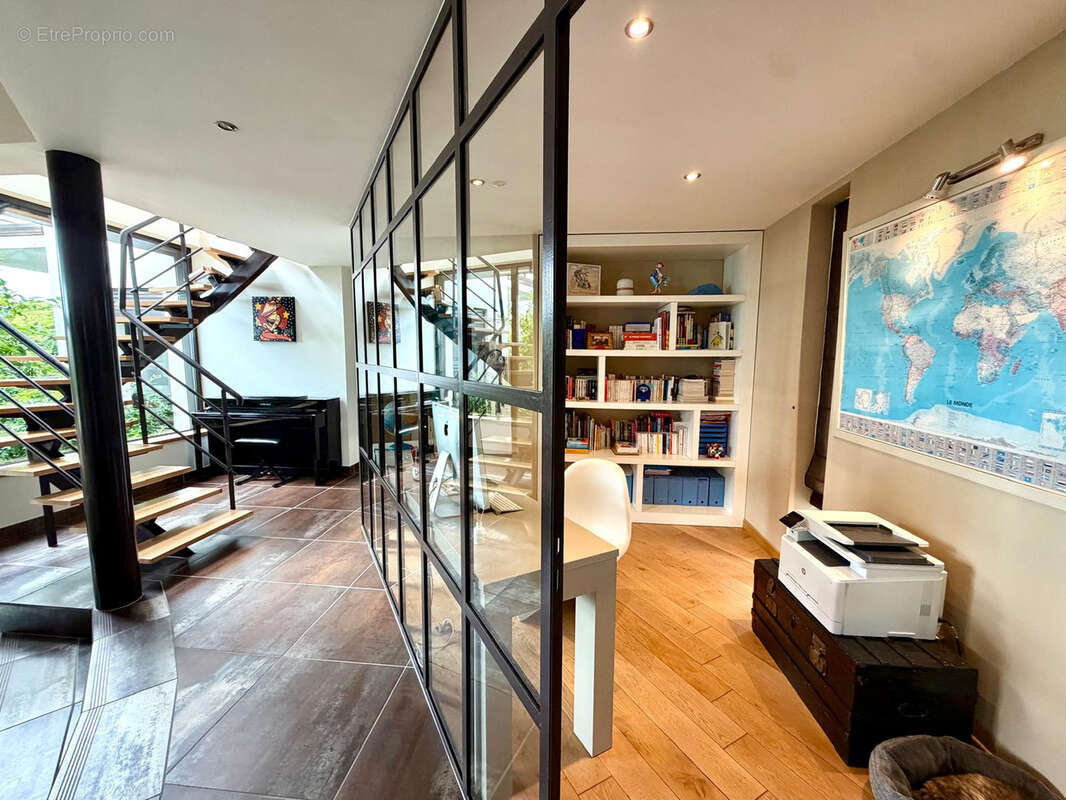 POLLESTRES Villa contemporaine de 260 m2 Parcelle de plus de 1 600 m2 - photo 6