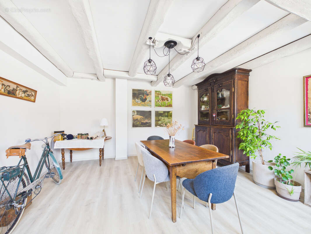 Maison familiale 7 pièces avec piscine à Pfastatt - photo 3