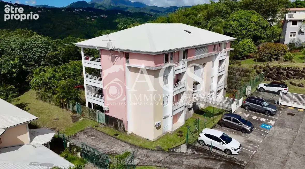 Photo Appartement à Fort-De-France au prix de 288 000€
