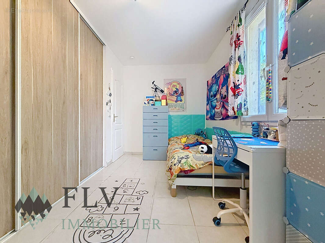 Maison 4 pièce(s) 75 m2 avec son Terrain à Roussillon ! - photo 9