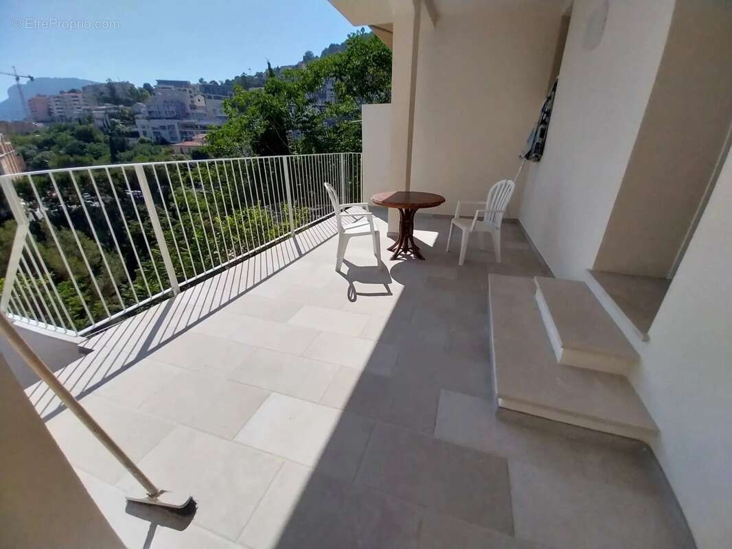 Appartement à ROQUEBRUNE-CAP-MARTIN
