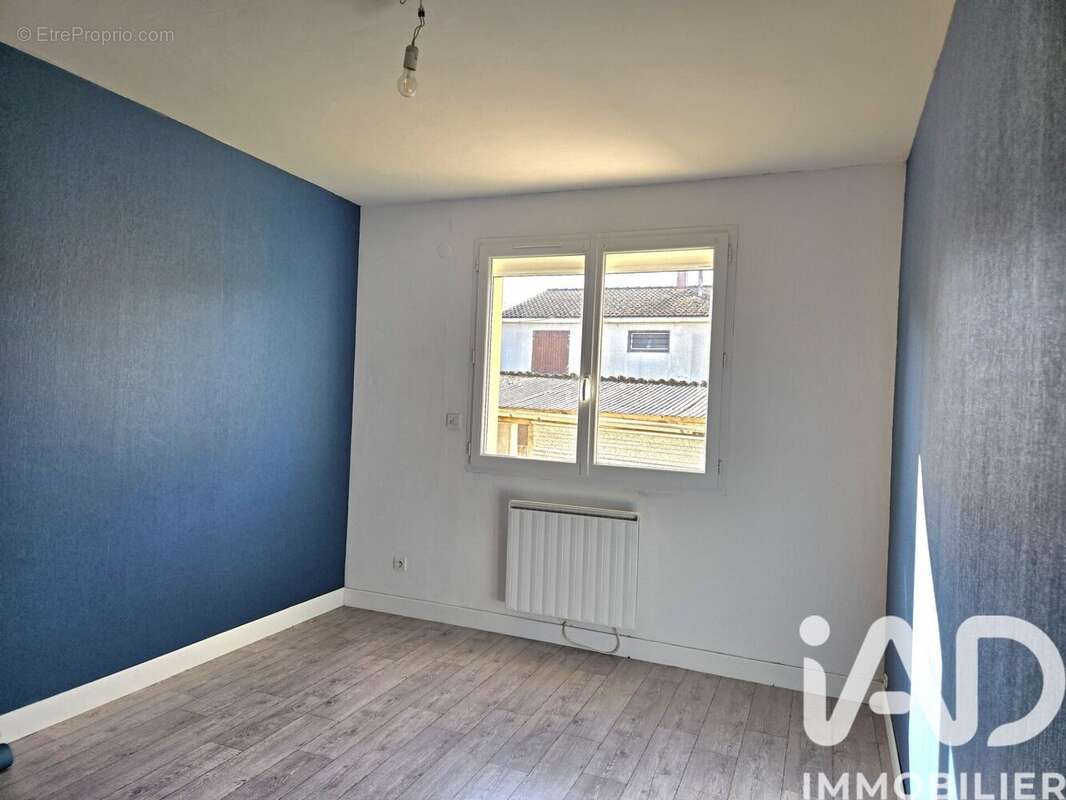 Maison 71 m² à Courtois-Sur-Yonne  - photo 7