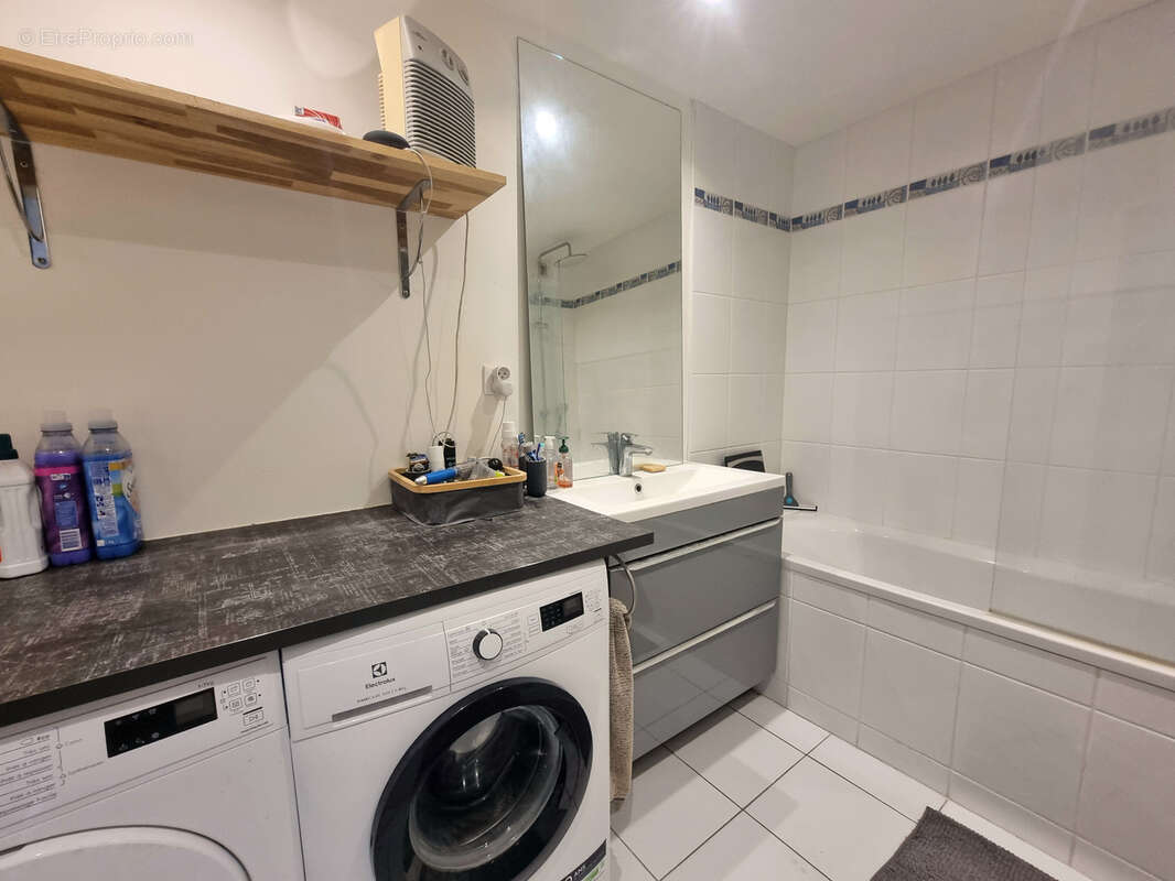 Appartement T3 Saint-Erblon Centre - Ascenseur - Double garage 62.10m2 - photo 14