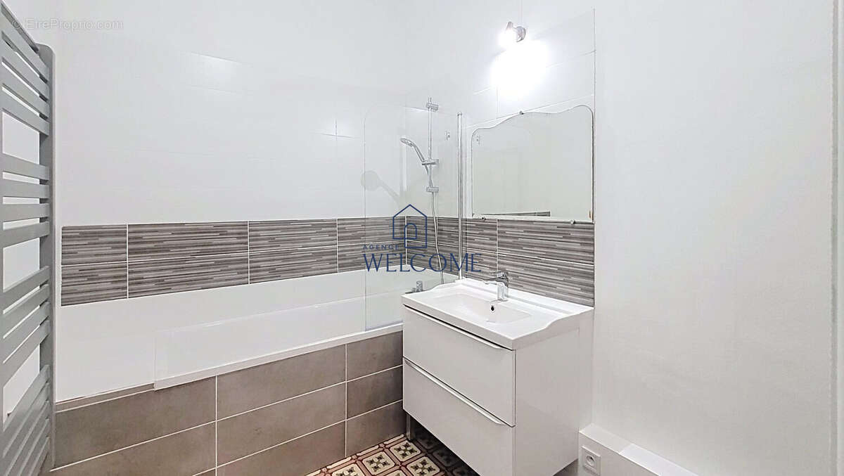 Appartement 381 m² à Beziers  - photo 5