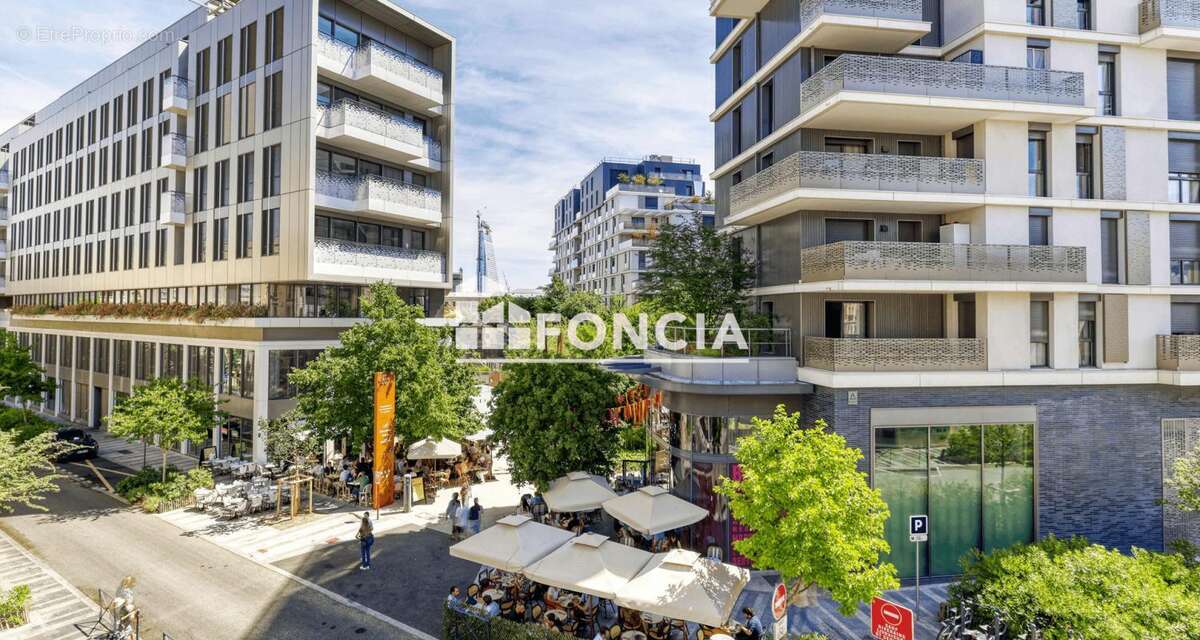 Appartement à ISSY-LES-MOULINEAUX
