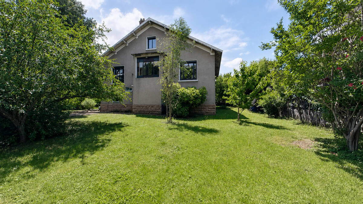 Maison à BRON