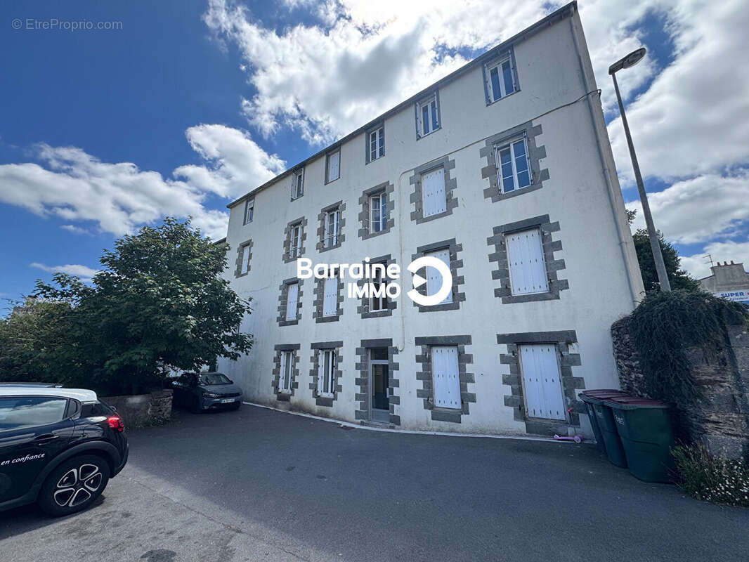 A vendre brest croix rouge ideal investisseur appartement t1 studio 2e etage 1 parking privatif - photo 9