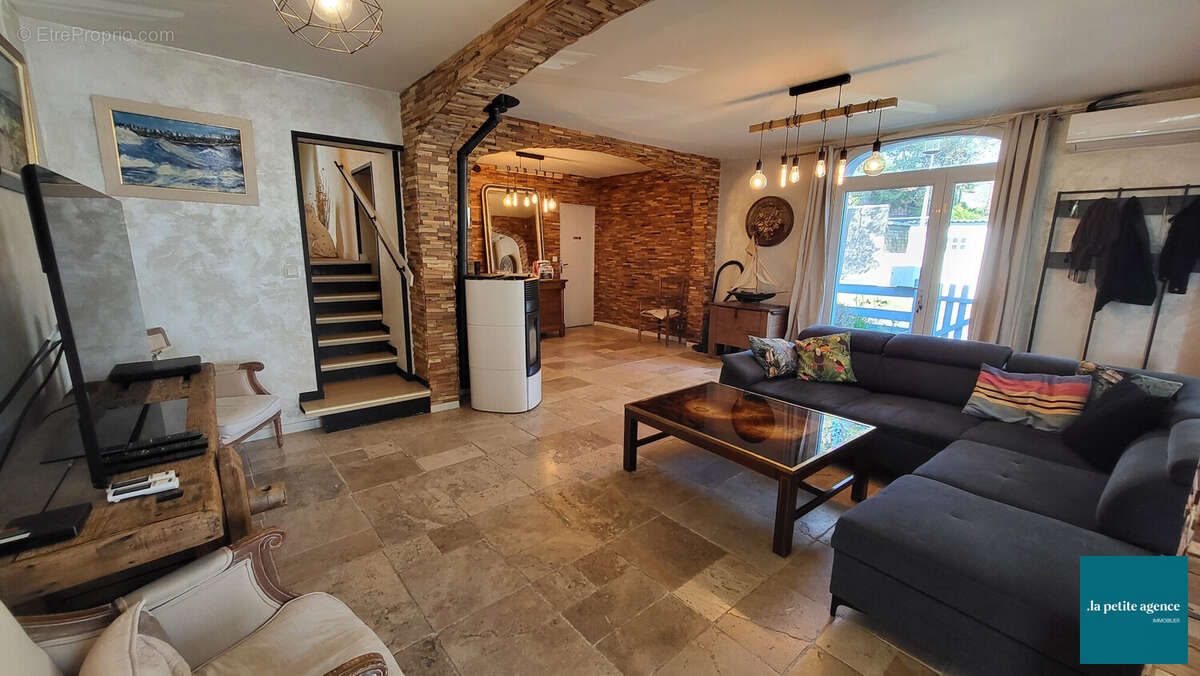 Maison 225 m² à Merville-Franceville-Plage  - photo 3