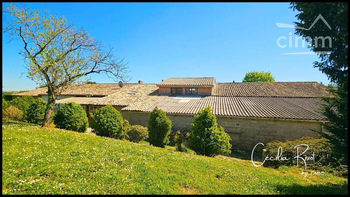 Maison à SAINT-MARTIAL-DE-MIRAMBEAU