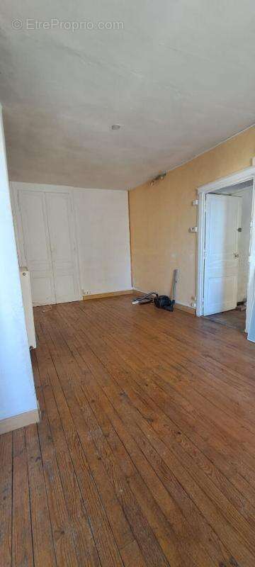 Maison à FRESNAY-SUR-SARTHE