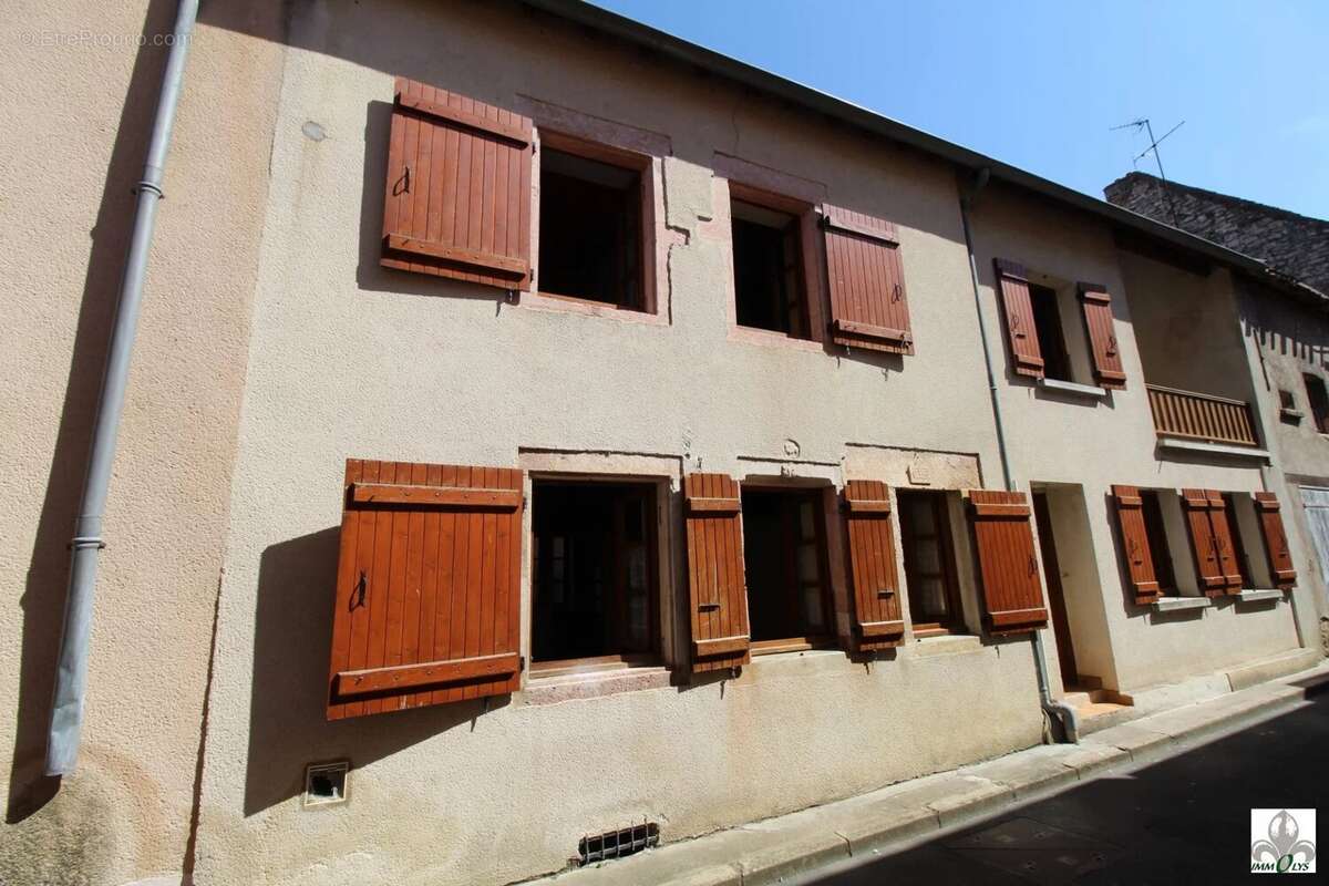 Appartement à CUISERY