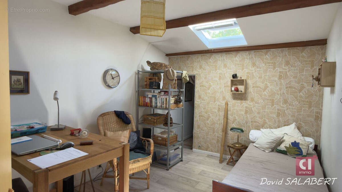 Forcalqueiret,  rare maison de village avec jardin, piscine et grand garage - photo 13