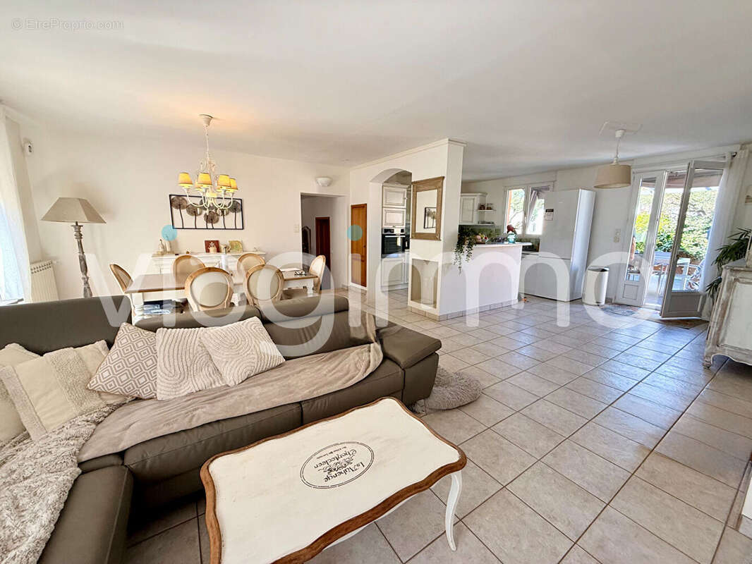 Maison à PUGET-VILLE