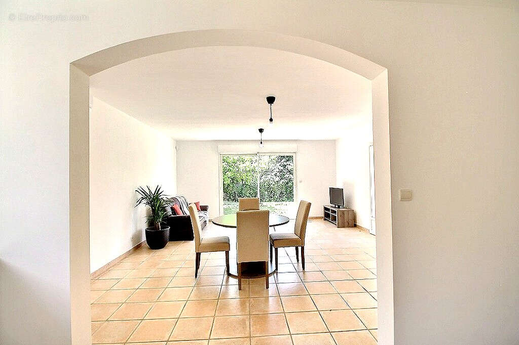Maison à MAZAN