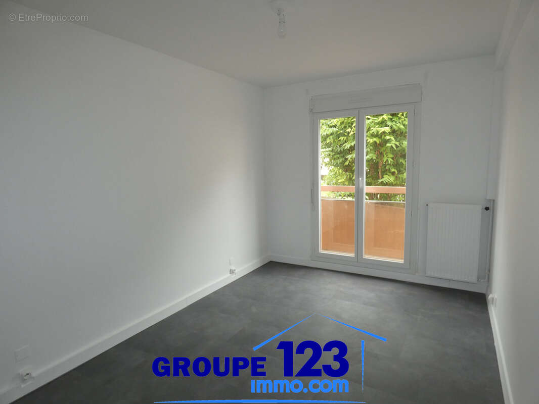 Appartement à MIGENNES