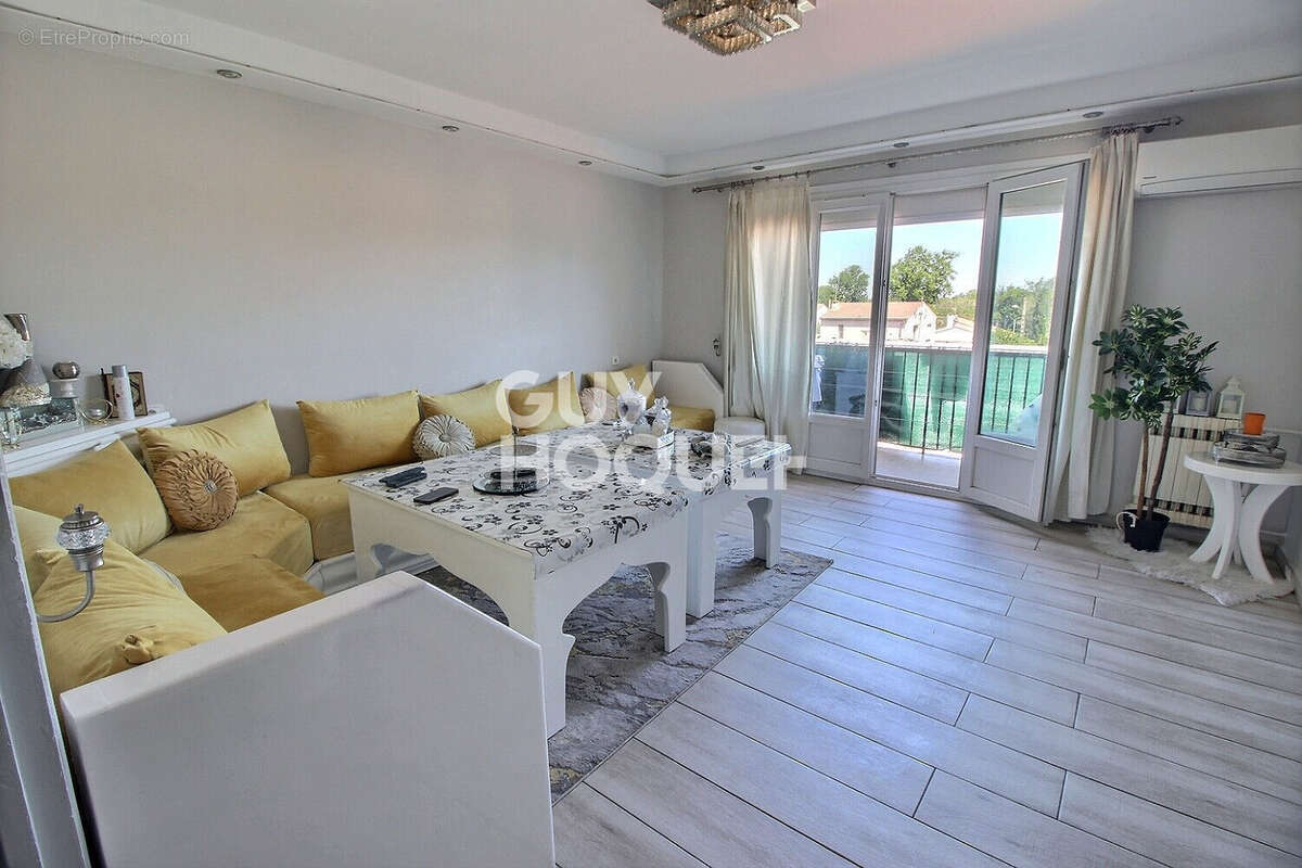 Appartement à TARASCON
