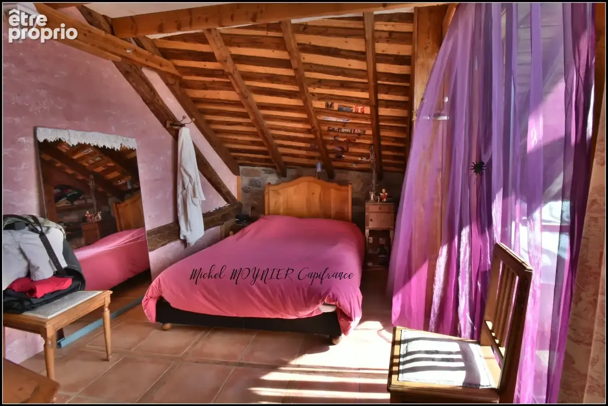 Aux Seyes, commune de Champcella, grande maison de montagne rénovée pour résidence principale, gîte ou chambres d’hôtes - photo 14