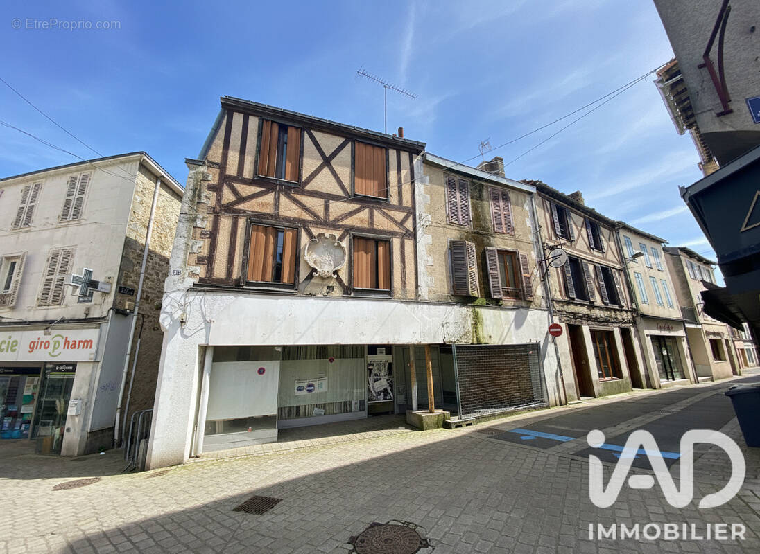 Photo 1 - Maison à PARTHENAY