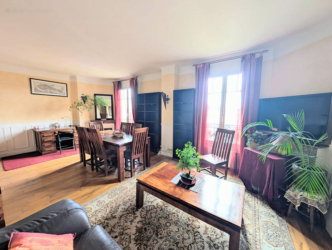 Appartement à ROSNY-SOUS-BOIS