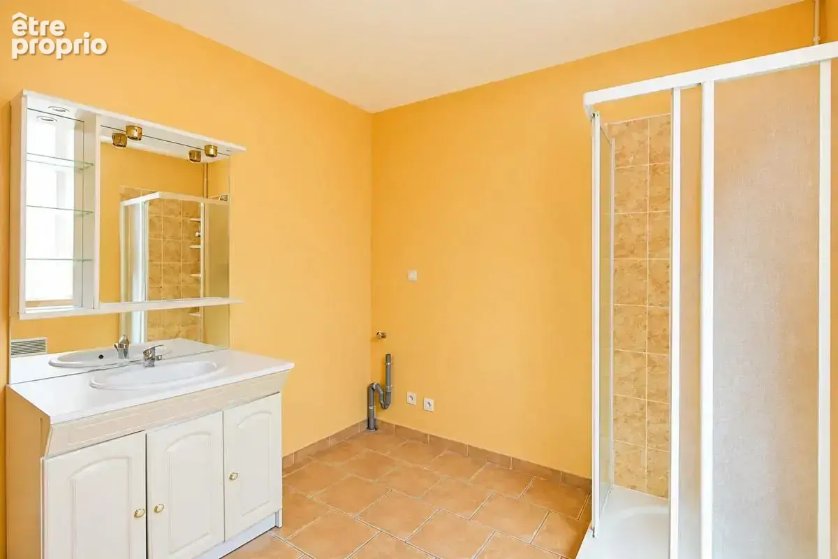 Appartement de 5 pièces de 98 m² à Ruoms - photo 13