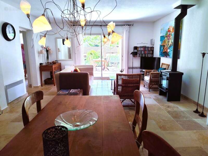 Maison à NANS-LES-PINS