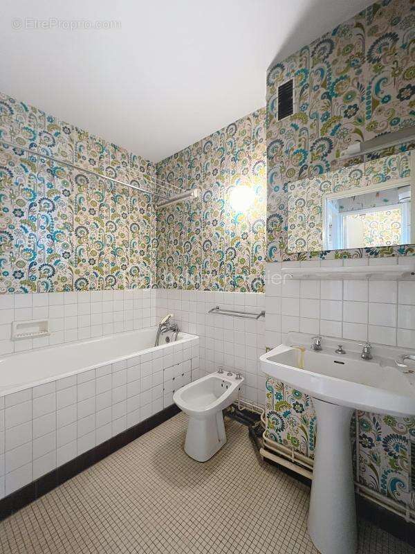 appartement T2 de 63 m² avec balcon, cave et parking – Châteauroux - quartier des Marins - photo 9