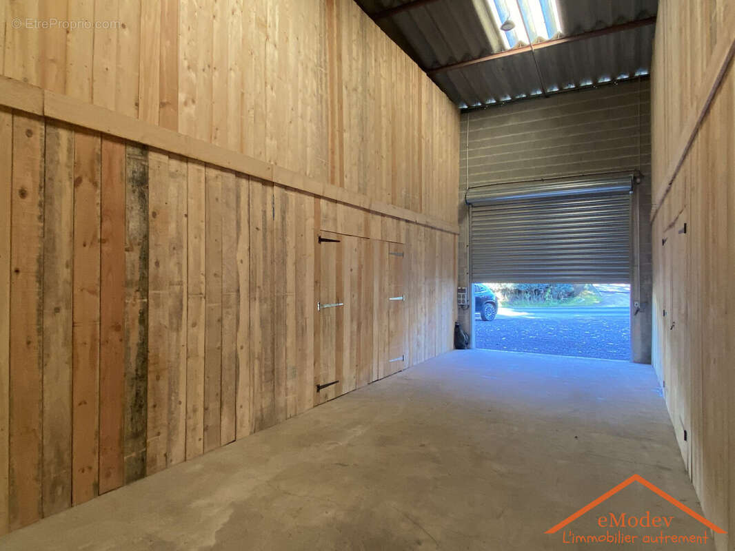 Commerce à SAINTE-MARGUERITE