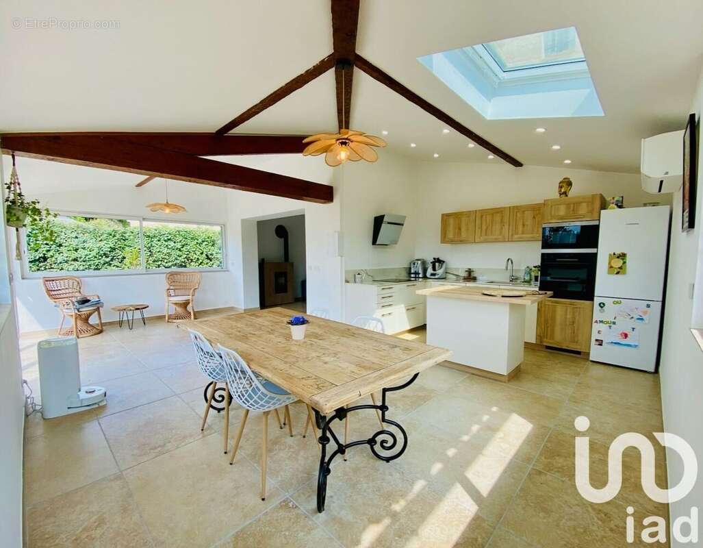 Photo 2 - Maison à SAINT-RAPHAEL