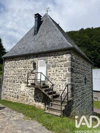 Photo 2 - Maison à ROCHEFORT-MONTAGNE