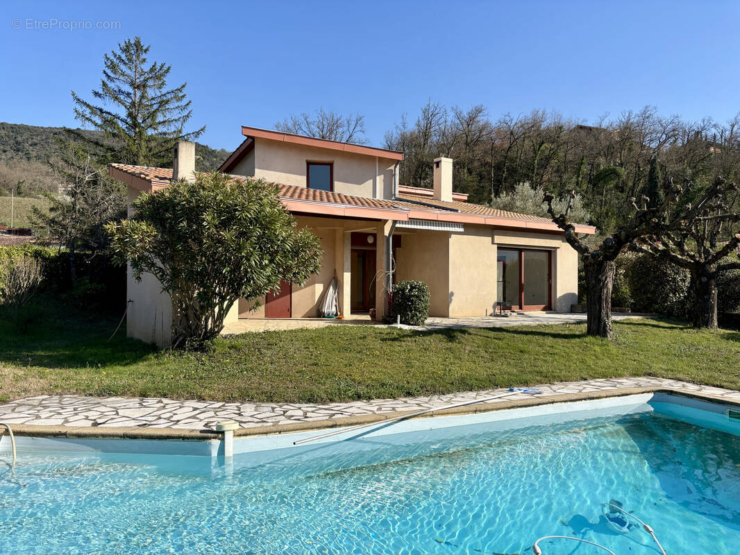 Maison à SAINT-PERAY