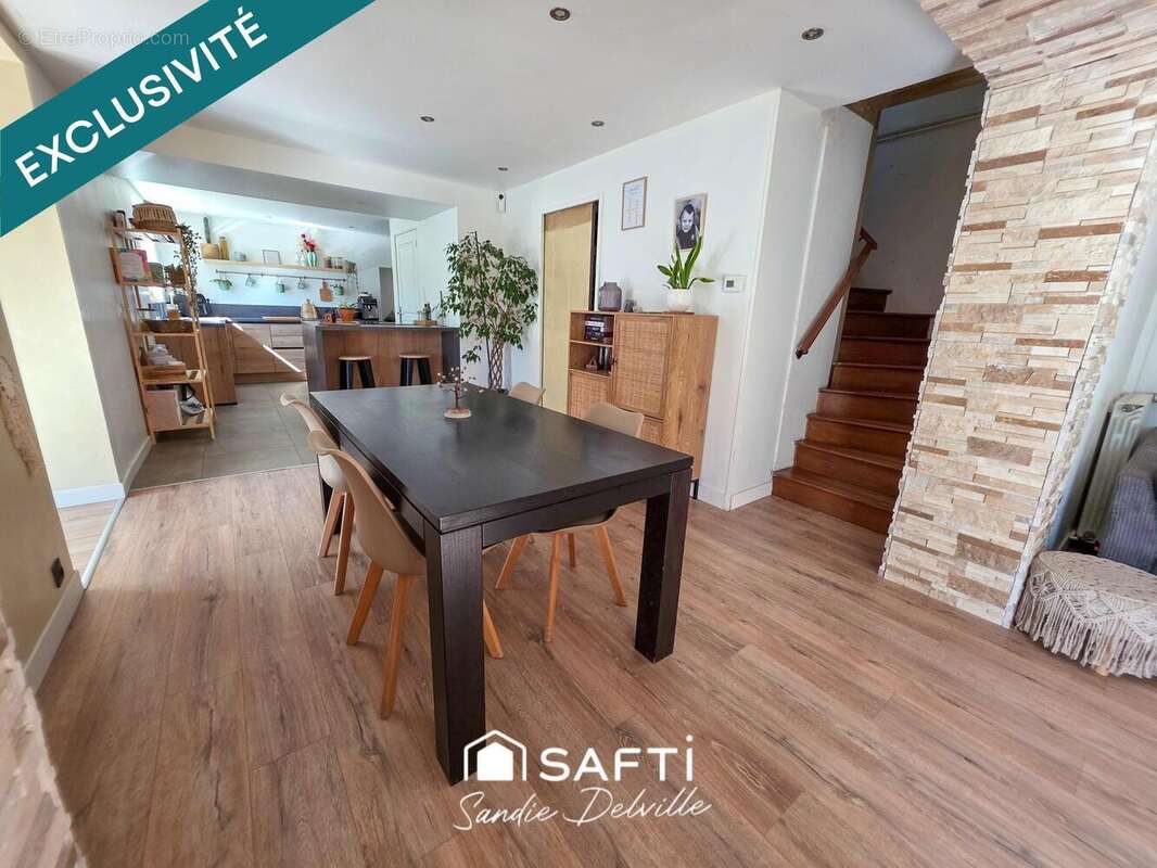 Maison 150 m² à Marolles-En-Brie  - photo 7