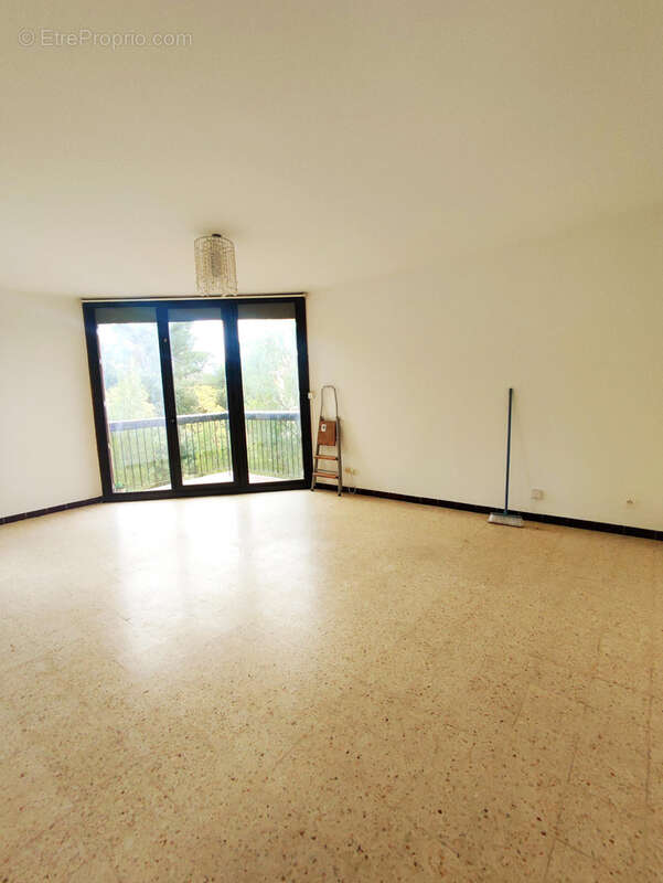 Appartement à MARSEILLE-13E