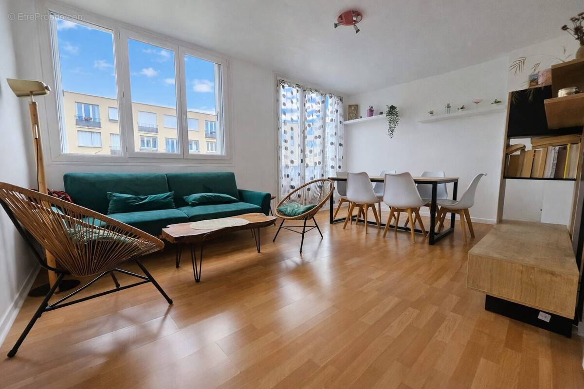 Appartement à MAISONS-ALFORT