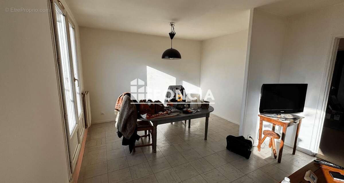 A Evreux, au 3eme étage avec ascenseur - photo 2