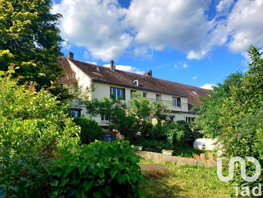 Photo 1 - Maison à SAINT-VICTOR-DE-BUTHON