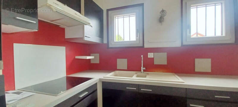 Appartement T3 avec parking et cave - photo 10