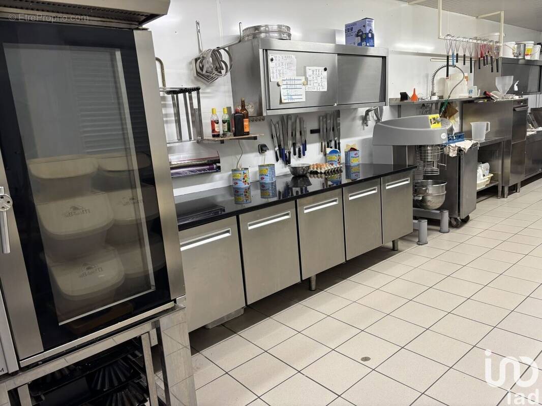 Photo 1 - Commerce à TROUVILLE-SUR-MER