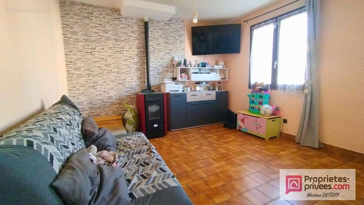 Maison à THORE-LA-ROCHETTE