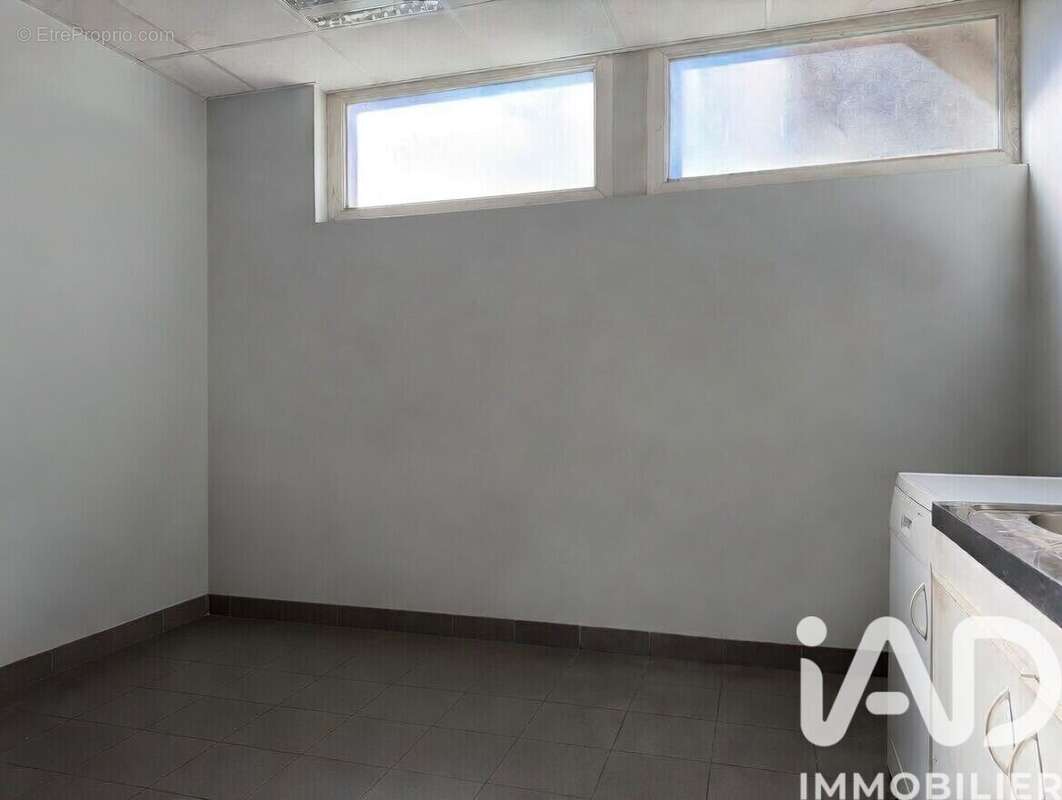 Photo 9 - Commerce à LA JUBAUDIERE