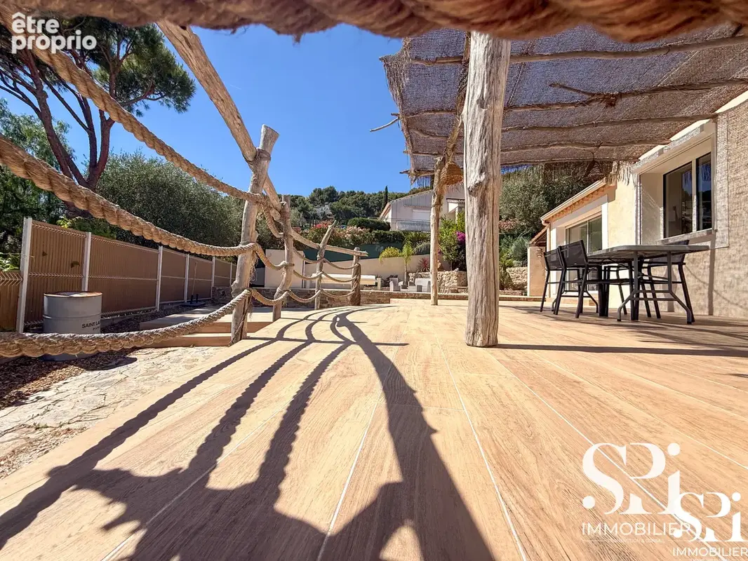 LA VALETTE NORD- Maison 4 chambres - piscine - Plain-pied - photo 2