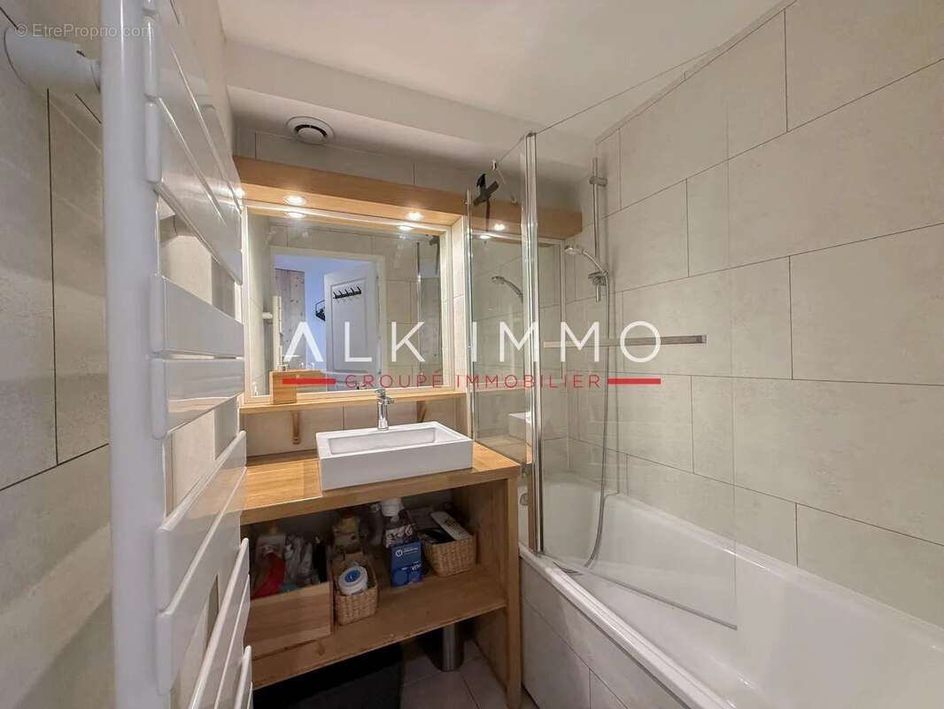 Appartement à LA PERRIERE