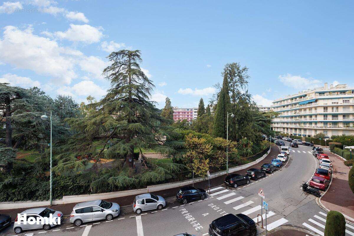 Appartement à LE CANNET