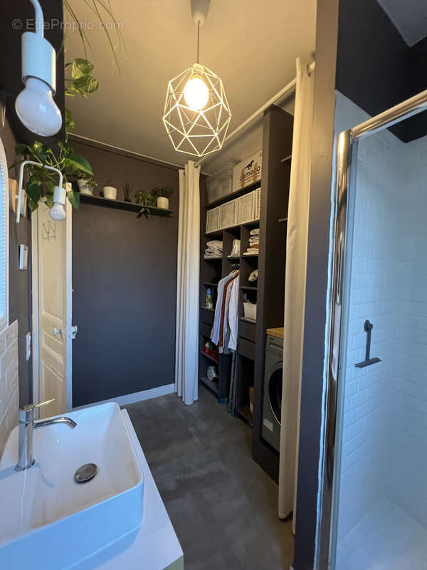 Appartement à LA GARENNE-COLOMBES