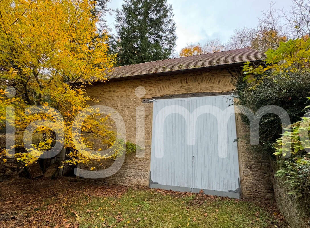 Appartement à JONCY