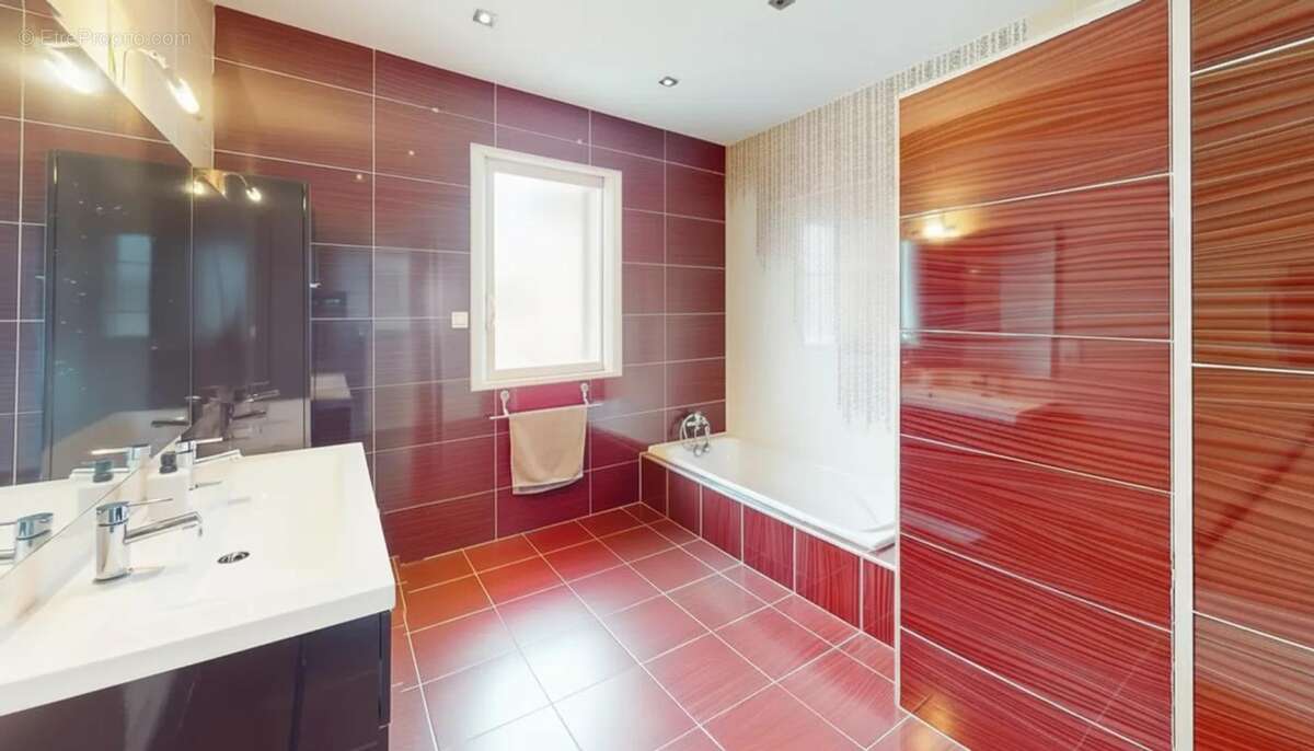 Maison à CASTELSARRASIN