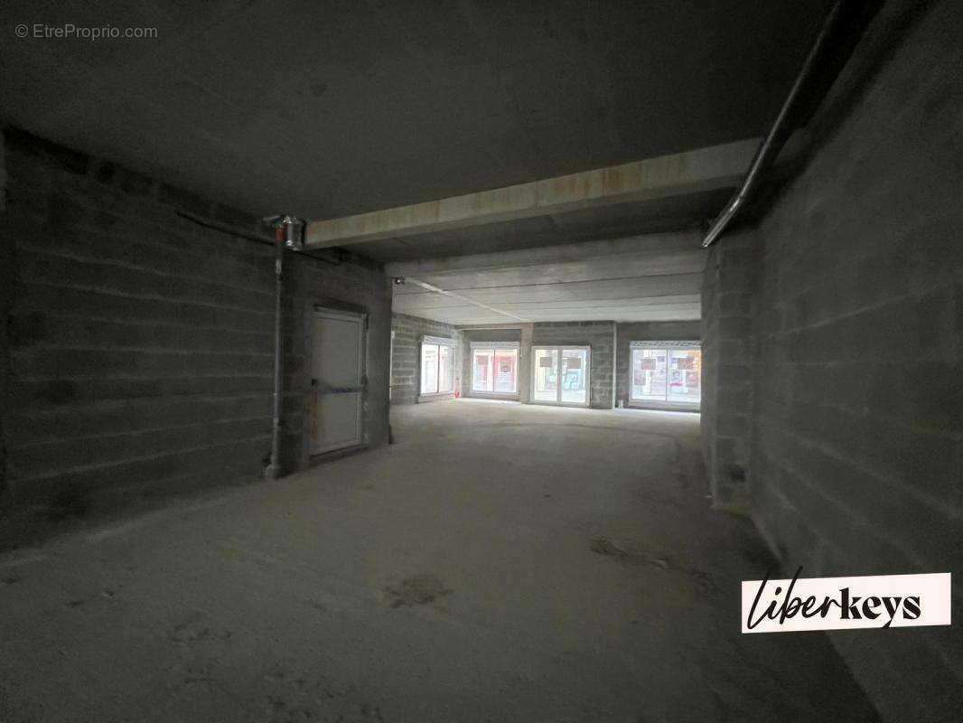 Commerce à MUZILLAC